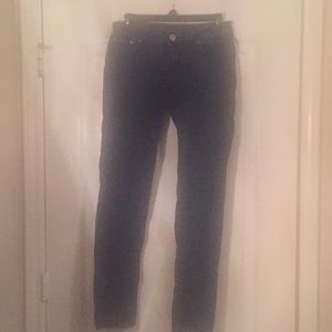 Stone washed spotted jeans